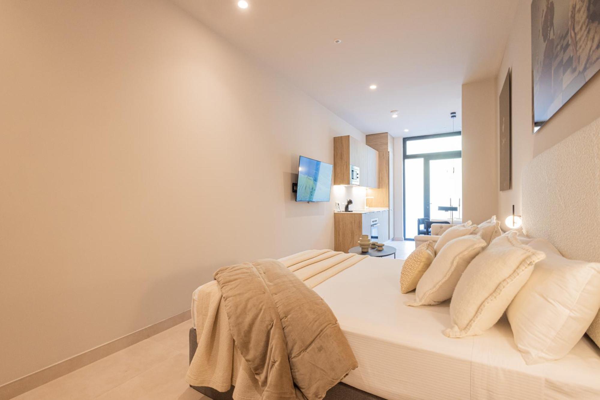 Florit Flats - The Benicalap Apartments Валенсия Екстериор снимка
